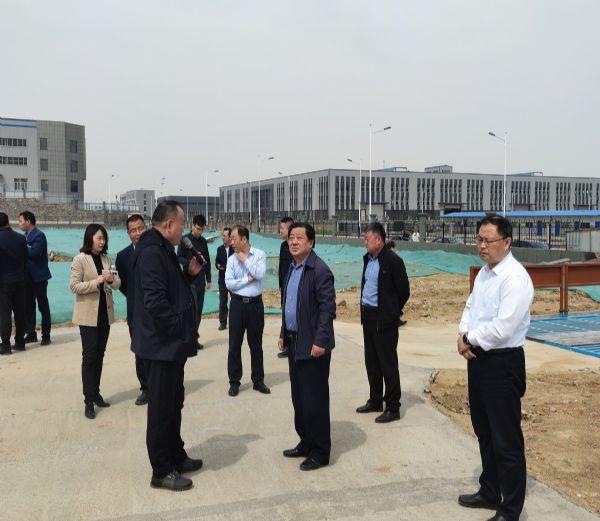 區(qū)委領(lǐng)導(dǎo)一行到英大電力裝備項(xiàng)目現(xiàn)場(chǎng)調(diào)研、指導(dǎo)